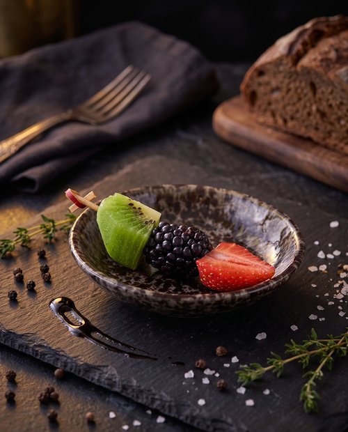 Фруктовые шашлычки мини (ежевика, клубника, киви)